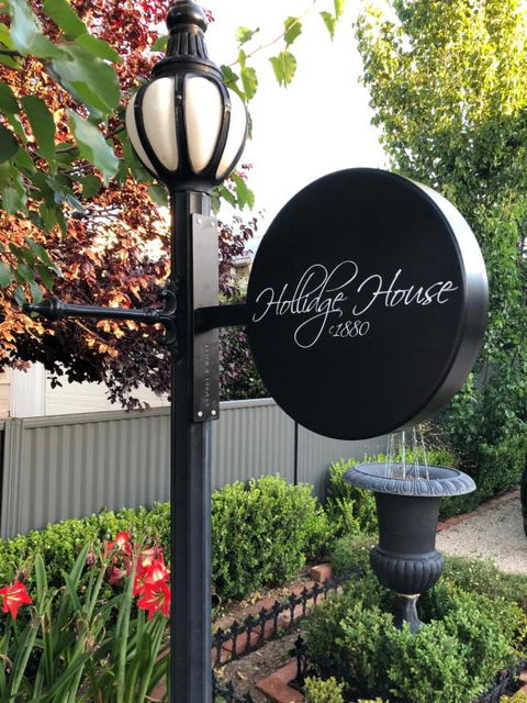 Hollidge House 5 Star Luxury Apartments - Accommodation in Bendigo 0