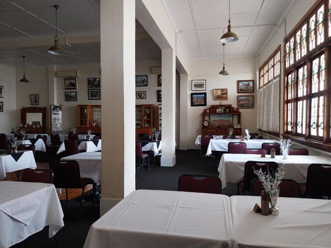 Hotel Corones - Accommodation in Bendigo 2