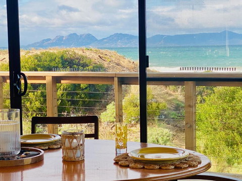 IdleWild - Secluded Absolute Beachfront Escape - Accommodation in Bendigo 3