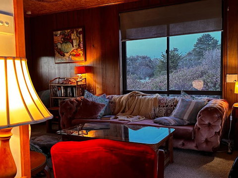 IdleWild - Secluded Absolute Beachfront Escape - Accommodation in Bendigo 2