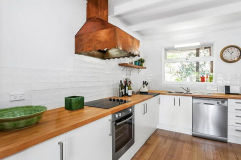 Idyllic Ingram - Accommodation in Bendigo 2