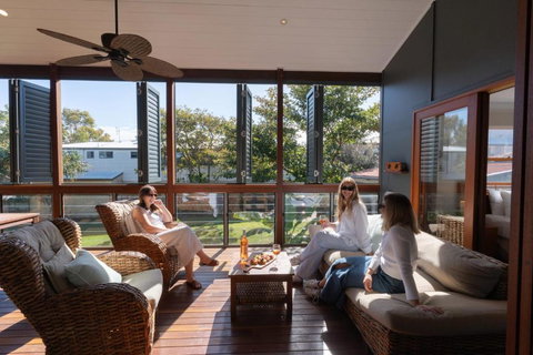 Iluna At Dicky Beach - Accommodation in Bendigo 0