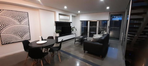 Impressive Central Apartment - Accommodation in Bendigo 2