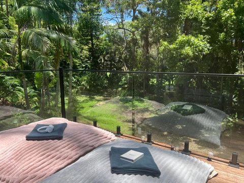 Intimate Rainforest Retreat - Adults Only - Accommodation in Bendigo 1