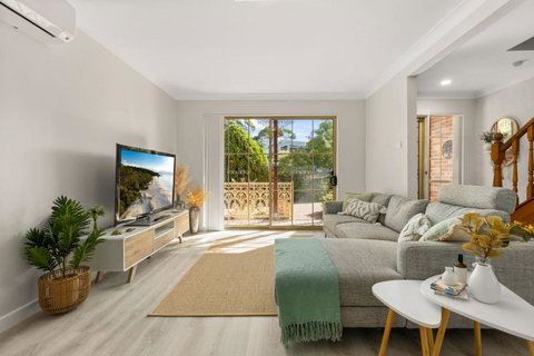 Irrilassa By The Beach By Experience Jervis Bay - Accommodation in Bendigo 0