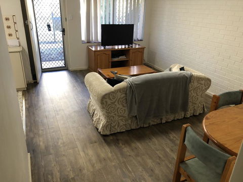 Affordable Comfortable Inglewood Apartment+Pool - Accommodation in Bendigo 1