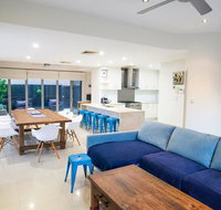 Alexandra Headland Luxury Townhouse - Accommodation in Bendigo