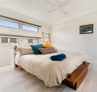 Alice's Palace 2-minute walk to lifeguard patrolled surf beach - Accommodation in Bendigo