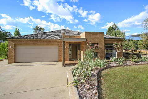 Always Bright - A Bright Escape - Accommodation in Bendigo 2