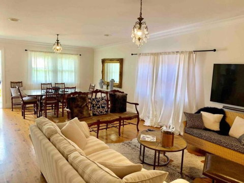 Ambrose On Byng - Central Location W/ 2 Bathroom - Accommodation in Bendigo 1