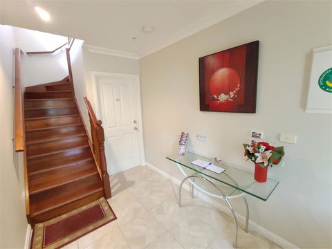 Angela's Beach Stays - Accommodation in Bendigo 2