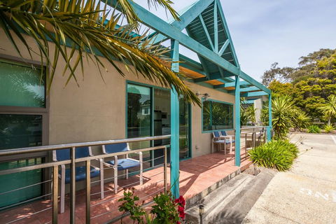 Anglesea River Apartments - 2 Bed Unit 2/4 - Accommodation in Bendigo 0