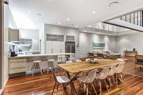 Angourie Beach House @ Corporate Boardies - Accommodation in Bendigo 3