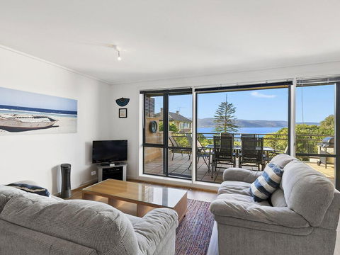 APARTMENT 26 PACIFIC APARTMENTS - Walk To Town - Accommodation in Bendigo 0