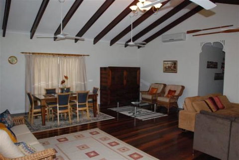 Appian Beach House - Accommodation in Bendigo 2