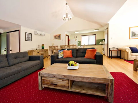 Ashleigh - Accommodation in Bendigo 1