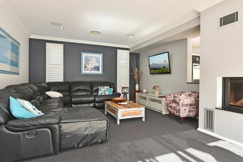 Luxury Mandalong Mansion With Pool & Spa - Accommodation in Bendigo 1