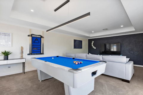 Luxury Riverside Escape With Private Jetty On The Murray River - Accommodation in Bendigo 1