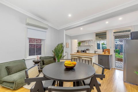 Main Street Terrace - An Elegant Urban Escape - Accommodation in Bendigo 0