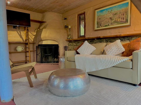 Maccys Cottages - Accommodation in Bendigo 0