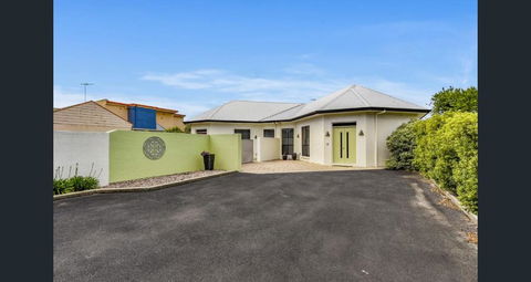 Merlot Verdelho Townhouses - Accommodation in Bendigo 1