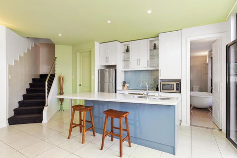 Merlot Verdelho Townhouses - Accommodation in Bendigo 2