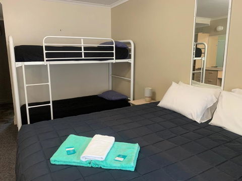 Mid Coast Motor Inn - Accommodation in Bendigo 1