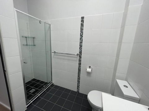 Modern 2 Bedroom Warehouse Conversion - Accommodation in Bendigo 2