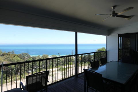 Moreton Magnificent Views - Accommodation in Bendigo 0