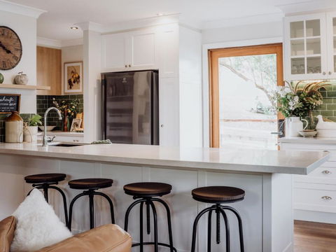 Mountview Alpaca Farmhouse - Accommodation in Bendigo 1