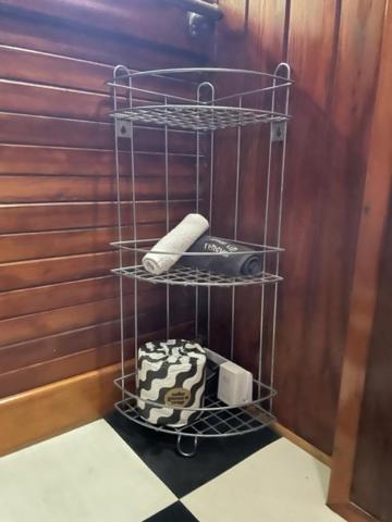 Mt Nebo Railway Carriage And Chalet - Accommodation in Bendigo 2