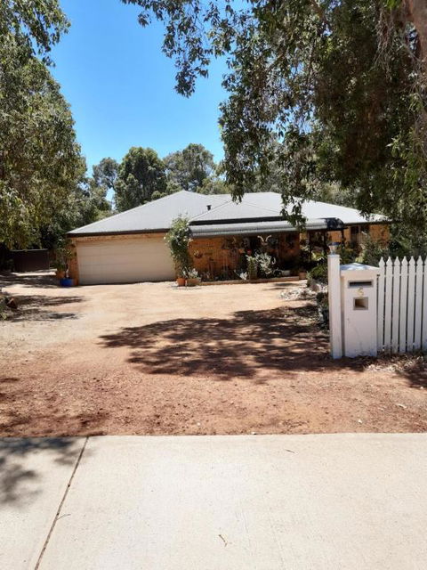 Mundaring Bed And Breakfast - Accommodation in Bendigo 0