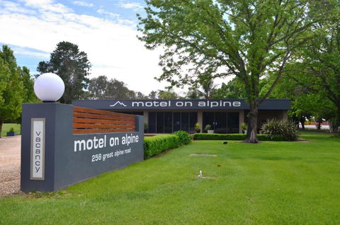 Myrtleford Motel On Alpine - Accommodation in Bendigo 0