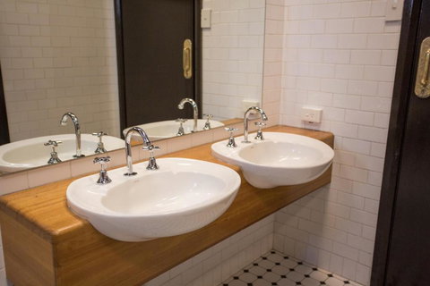 Nags Head Hotel - Accommodation in Bendigo 3