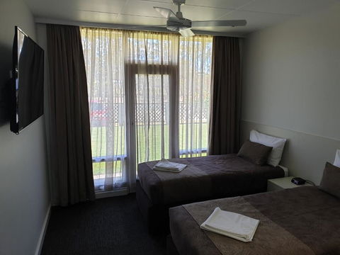 Naracoorte Hotel Motel - Accommodation in Bendigo 3