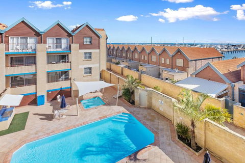 Nautica Residences Hillarys - Accommodation in Bendigo 0