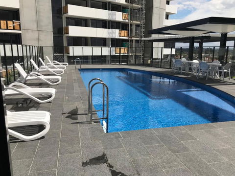 New Luxurious Skyview 2Bedroom Apartment Liverpool - Accommodation in Bendigo 2