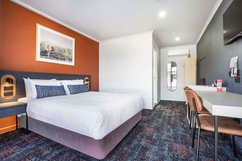 Nightcap At Horse & Jockey Hotel Warwick - Accommodation in Bendigo 3