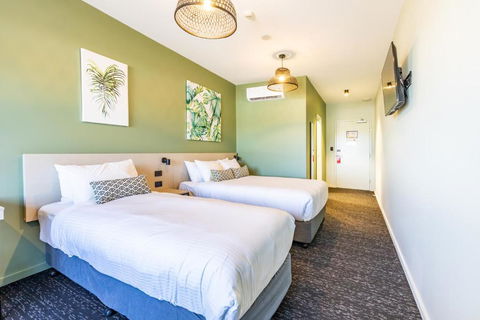 Nightcap At Commercial Hotel - Accommodation in Bendigo 1