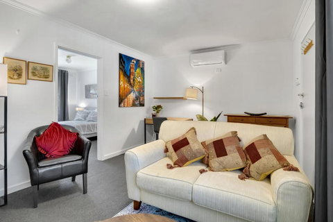 No.8 - One Bedroom Retreat In Central Bendigo - Accommodation in Bendigo 0