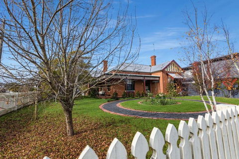 Noble View - Accommodation in Bendigo 1