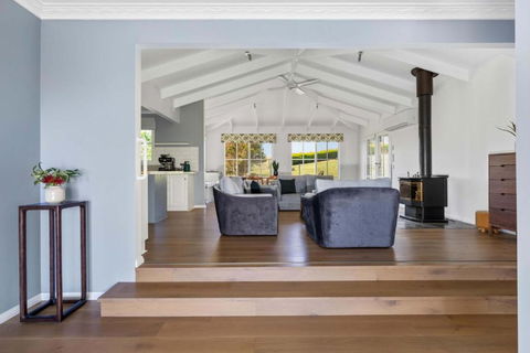 Oceanview On The Hill - Accommodation in Bendigo 3