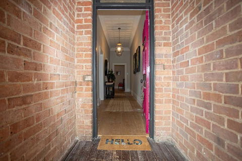 Oxbridge- Period Home In Central Goulburn - Accommodation in Bendigo 2