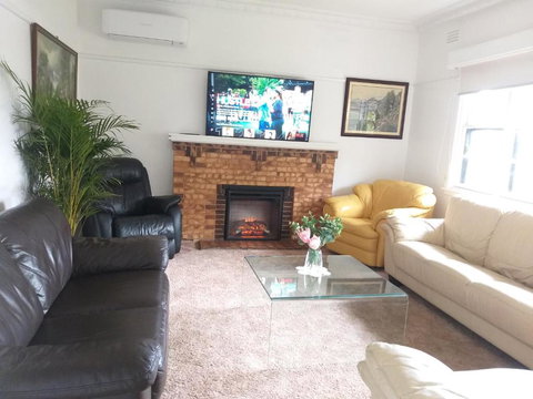 Peaceful Home - Accommodation in Bendigo 2