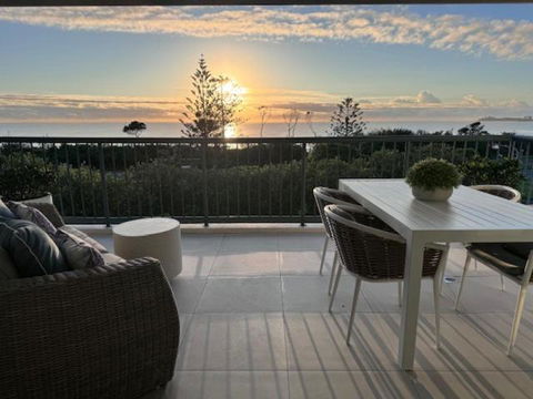 Panoramic Ocean View 2 Bed 2 Bath - Accommodation in Bendigo 0