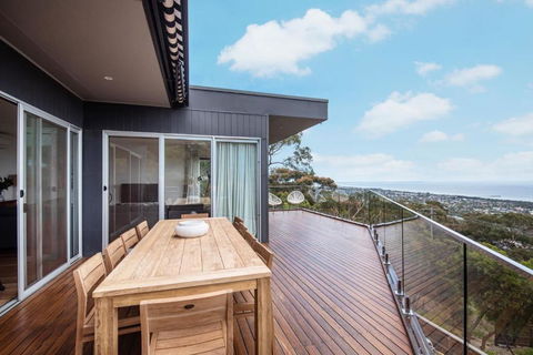 Panoramic Retreat McCrae - Accommodation in Bendigo 3