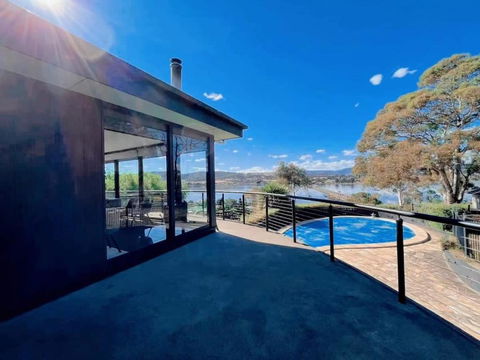 Peaceful House With Great Ocean & Mountain View - Accommodation in Bendigo 1