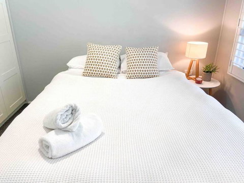 Peaceful Merewether Family Home - Accommodation in Bendigo 3