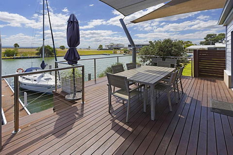 Pelican Landing - Accommodation in Bendigo 2
