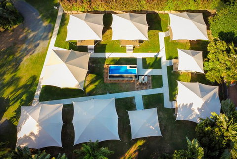 Poinciana At Cooee Bay - Accommodation in Bendigo 1